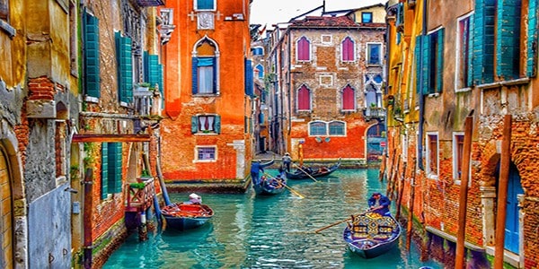 Enchanting_Waterways_of_Venice