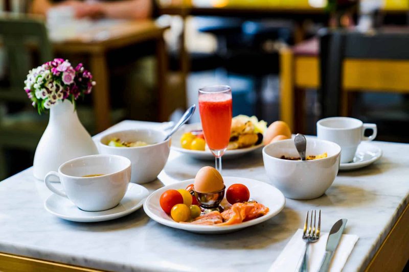 Corporate-Hotel-Rates-Travel-Management-Company-How-to-get-breakfast-included