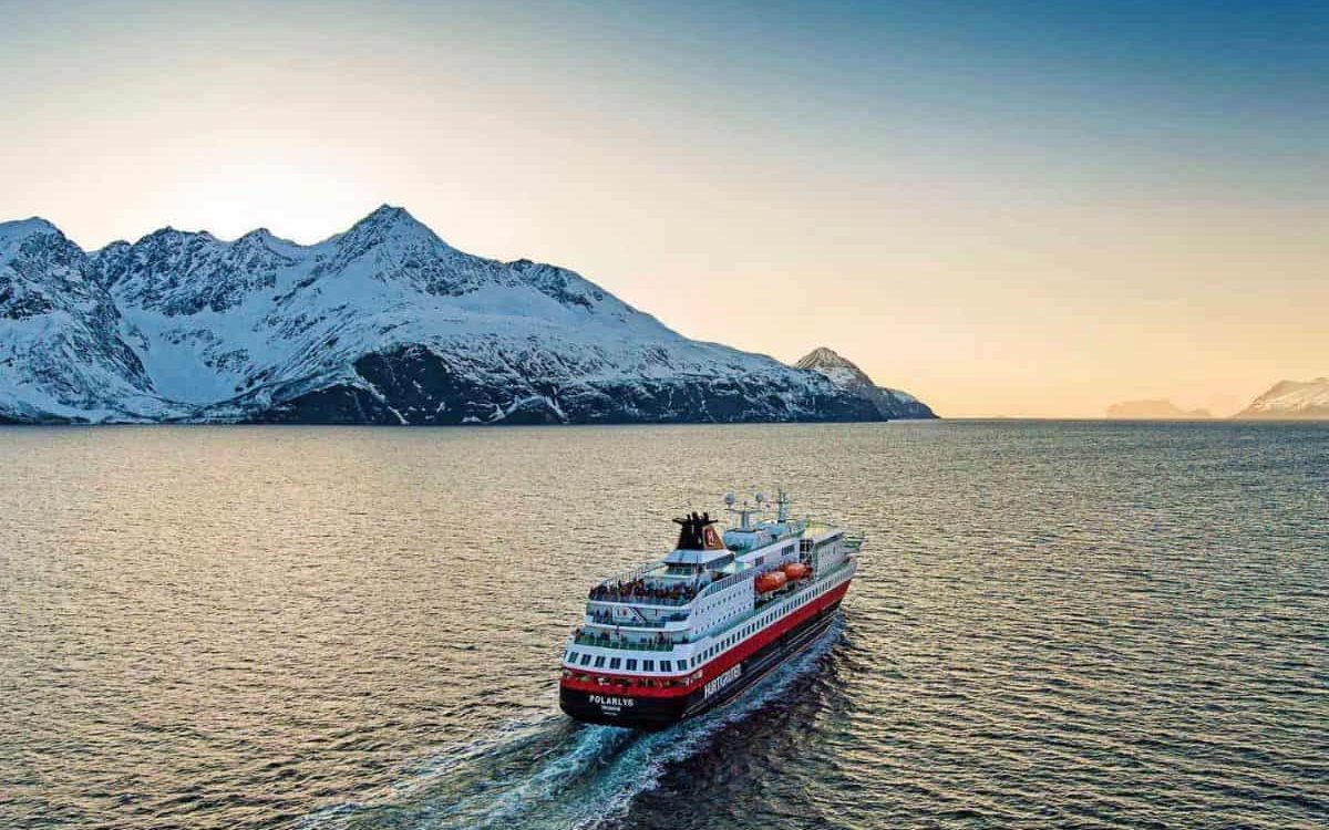 In Search of the northern lights Hurtigruten - Meon Valley Travel