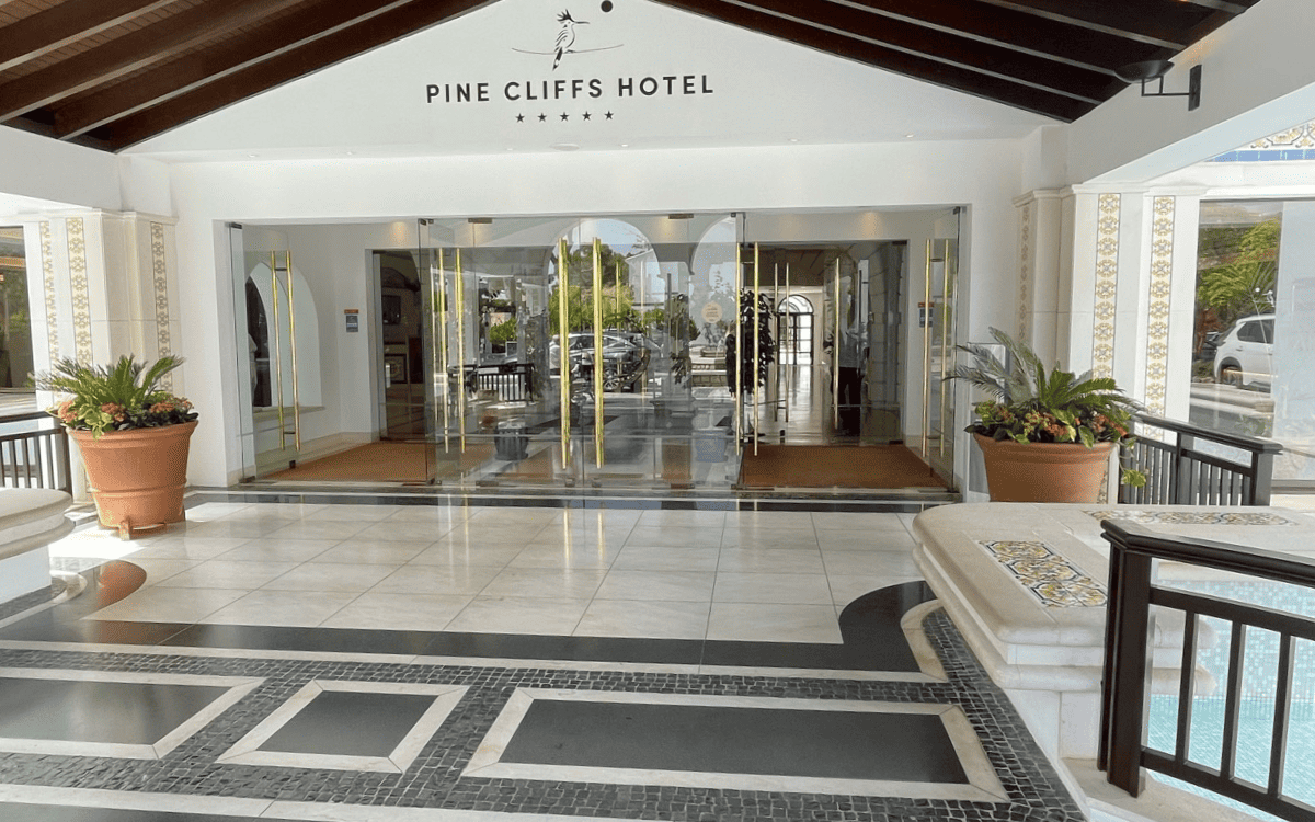 Pine Cliffs Hotel Lobby