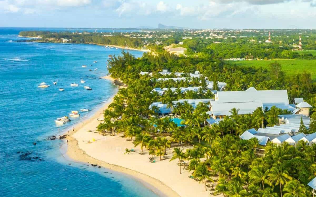 Victoria Beachcomber Resort & Spa, Mauritius (8)